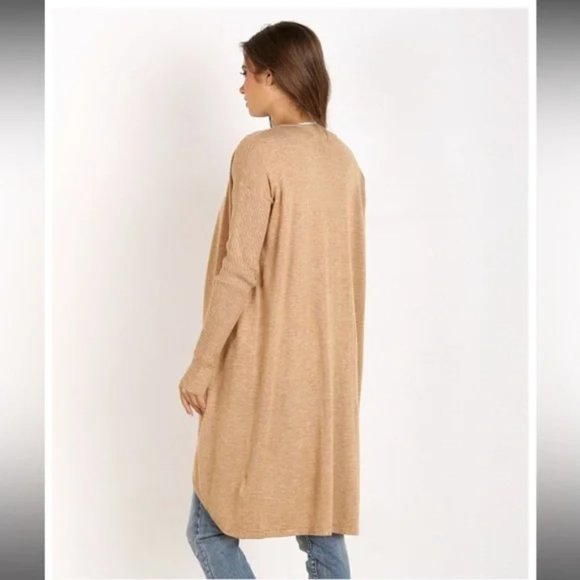 NWT MinkPink Unexpected Cardigan XS Tan Color Sweater Coat Jacket $89 Retail - Picture 3 of 3